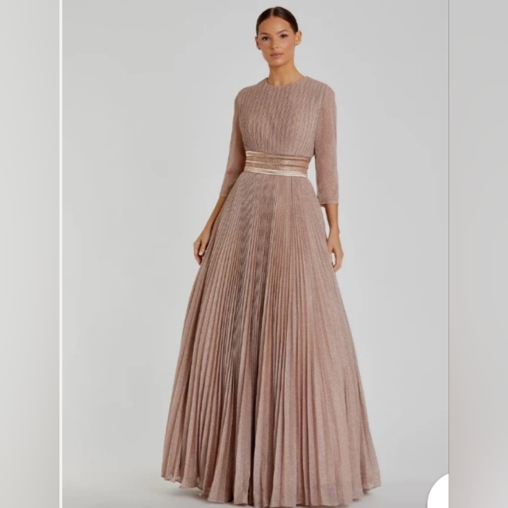 Mac Duggal 30700 Shimmering Pleaded A-line 3/4 Sleeve Gown